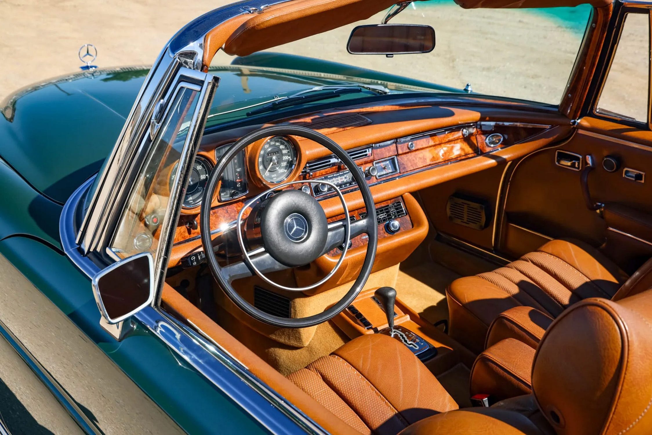 1971 mercedes benz 280se 35 cabriolet interior