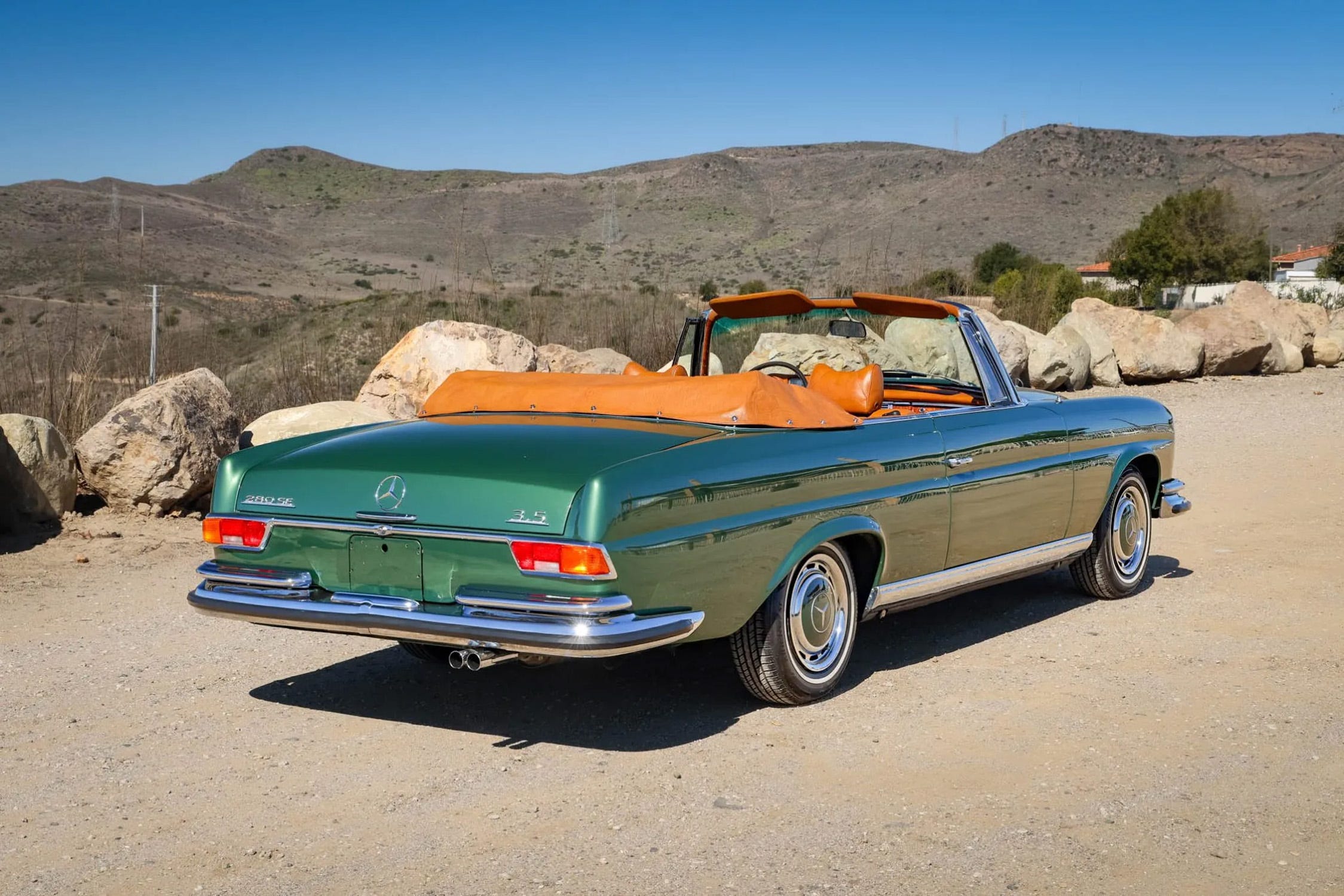 1971 mercedes benz 280se 35 cabriolet rear