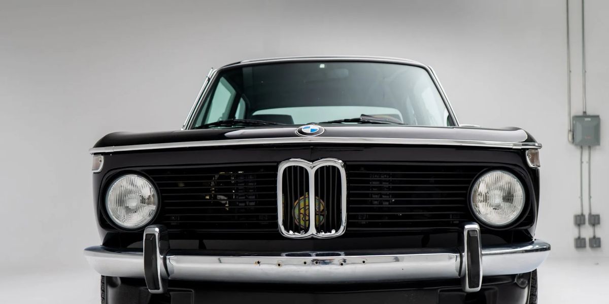 1974 BMW 2002tii Restomod on Bring a Trailer Looks Ready to Drive