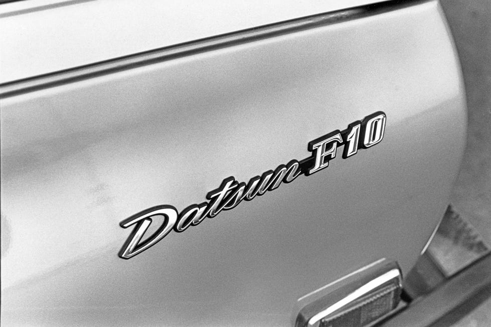 1976 datsun f10