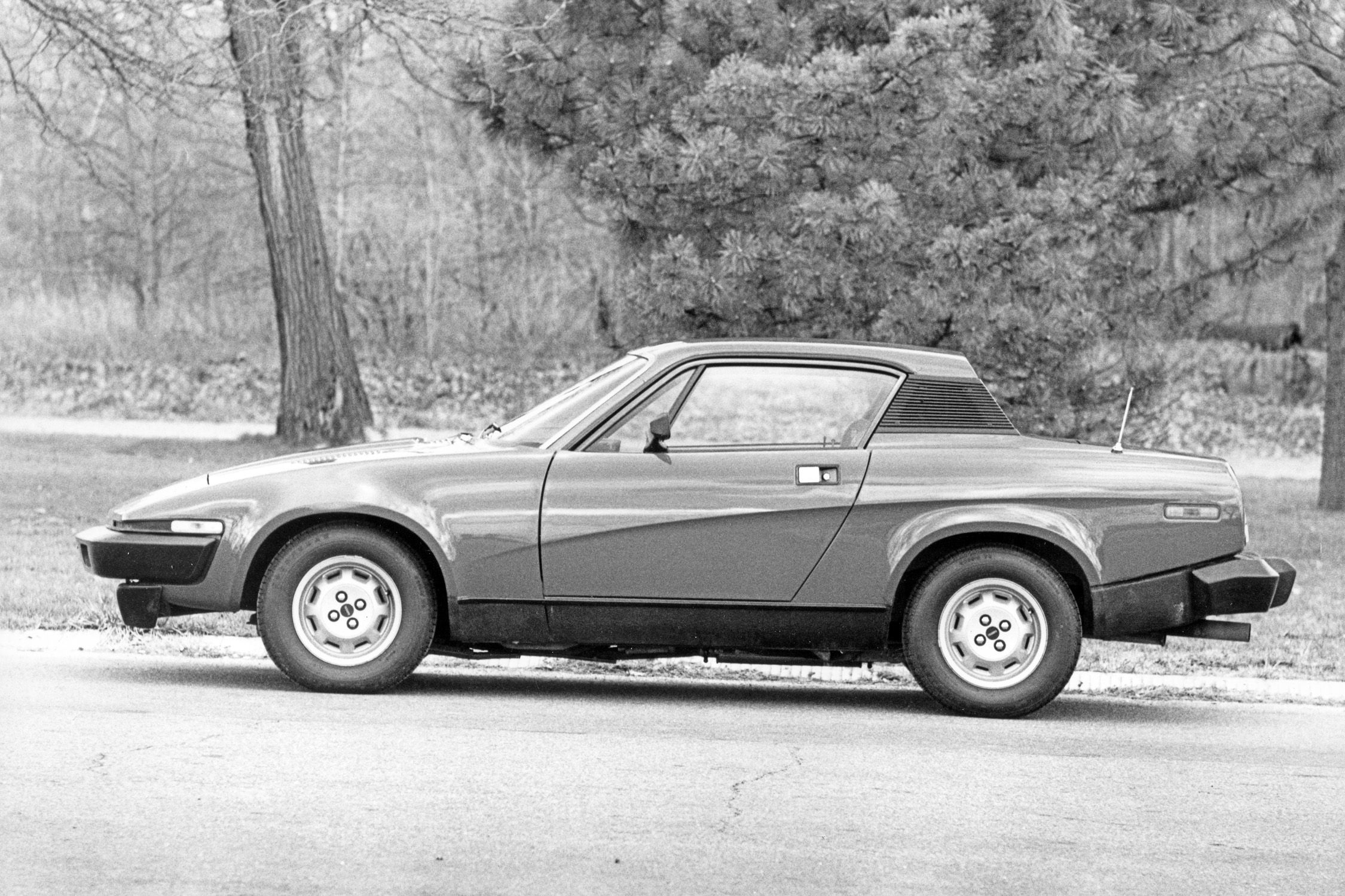 その他 Triumph TR7 1977 Triumph TR7 5-Speed Tested: Comfort Is Not a Bad Thing