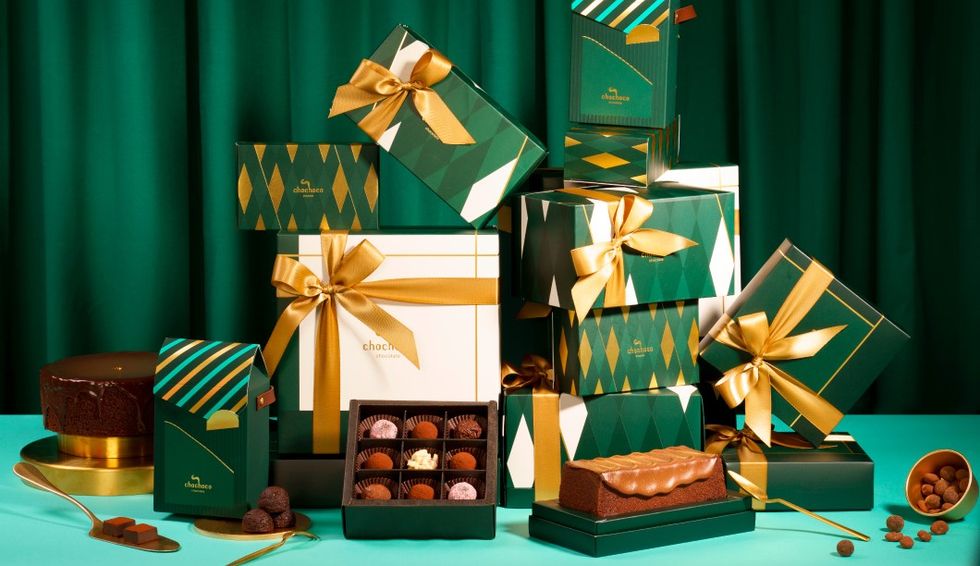 2020聖誕節限定甜點推薦！godiva聖誕樹精緻禮盒、采采食茶超萌麋鹿馬卡龍讓人捨不得下手