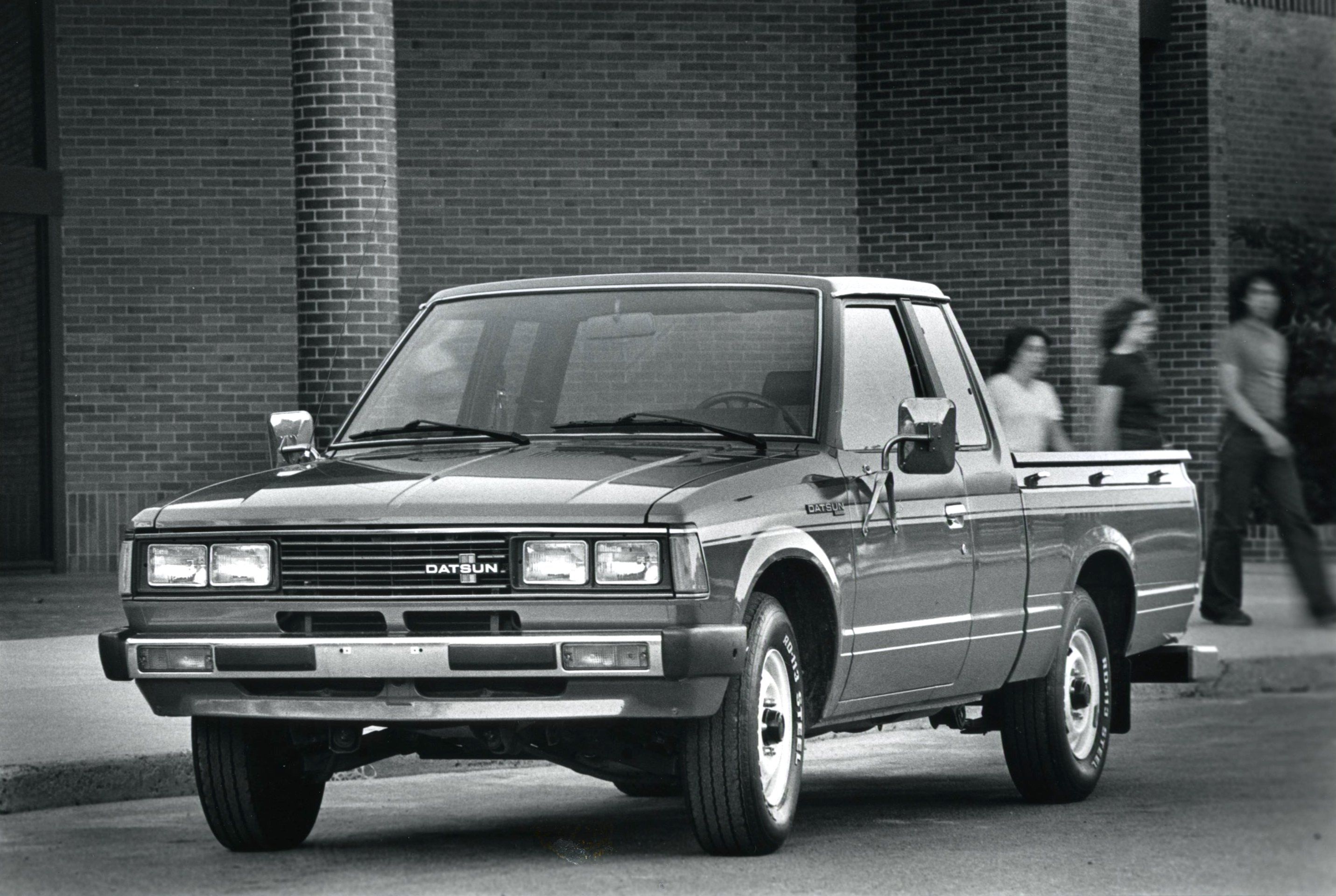 datsun b2000 truck