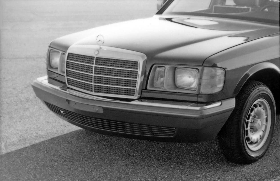 View Photos of the 1981 Mercedes-Benz 300SD