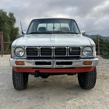 1981 toyota pickup 4x4 deluxe 5 speed front
