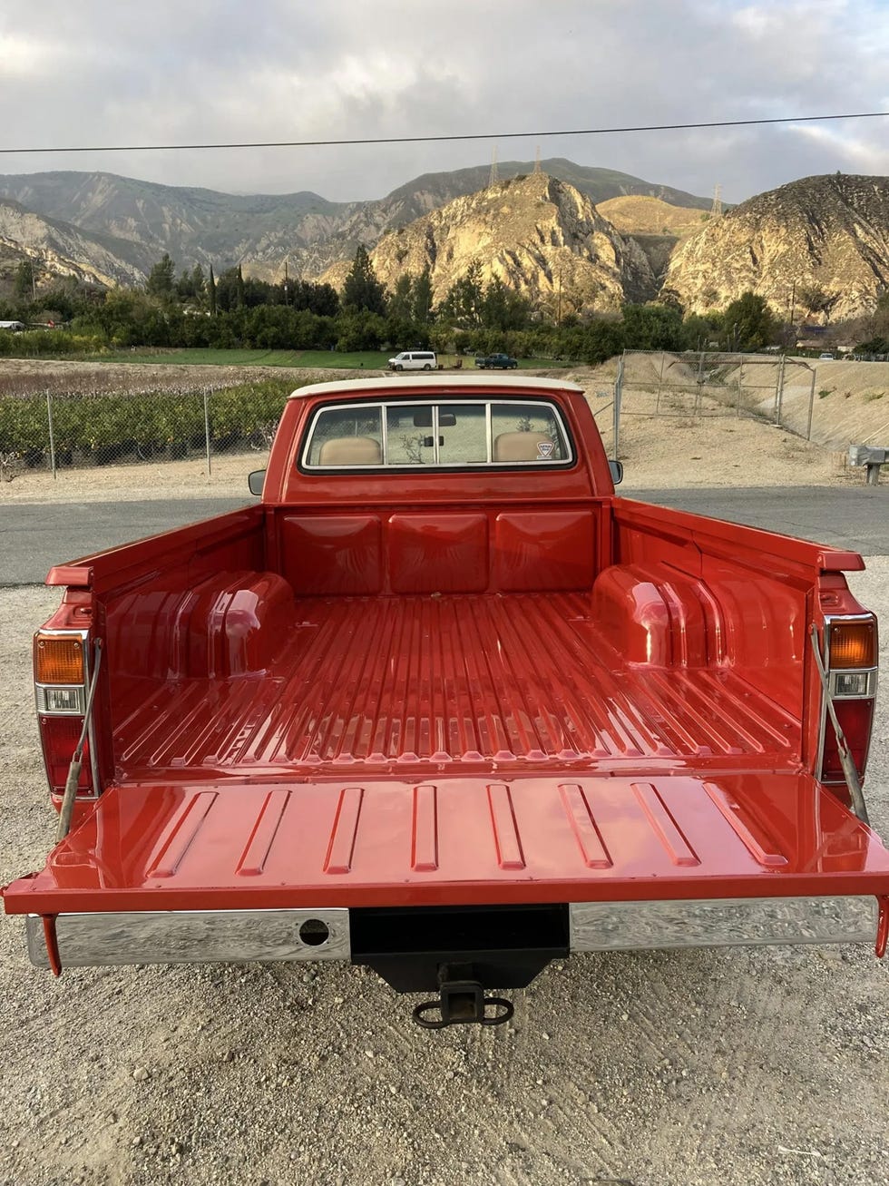 1981 toyota pickup 4x4 deluxe 5 speed bed