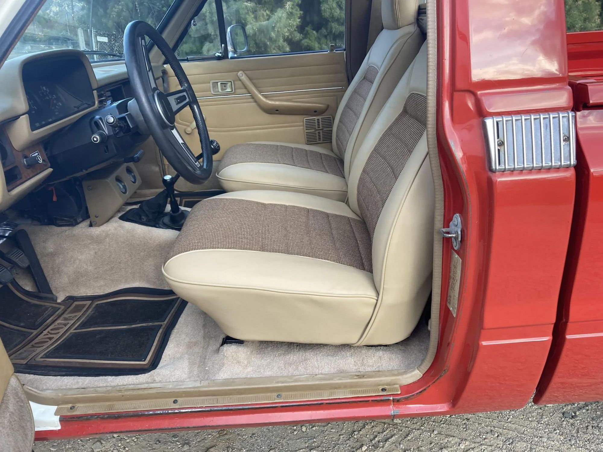 1981 toyota pickup interior parts discount