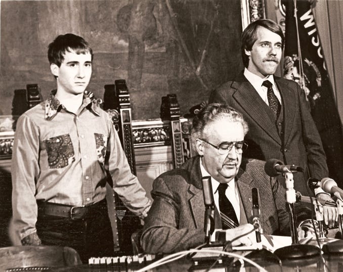 lee s dreyfus signs nations first lgbt anti discrimination bill