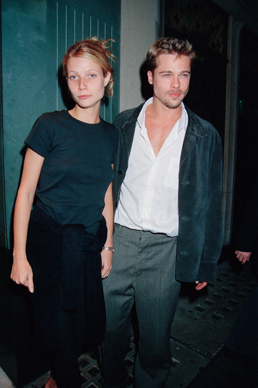 gwyneth paltrow and brad pitt at the ivy in 1995
