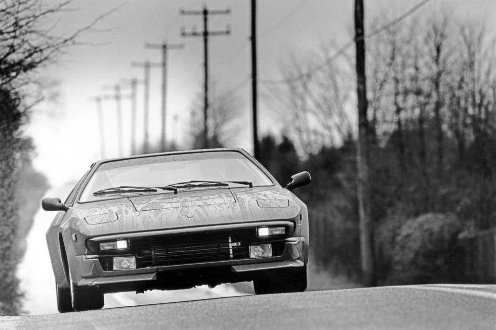 View Photos of the 1986 Lamborghini Jalpa