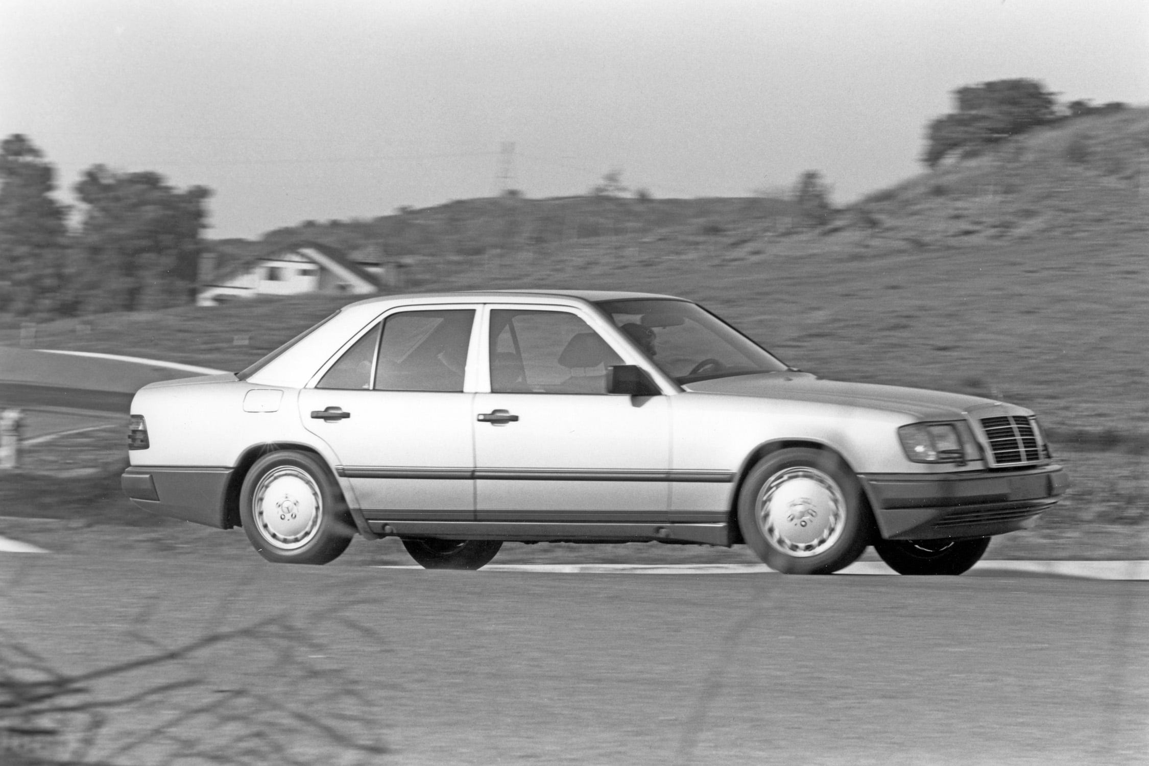 View Photos of the 1986 Mercedes-Benz 300E