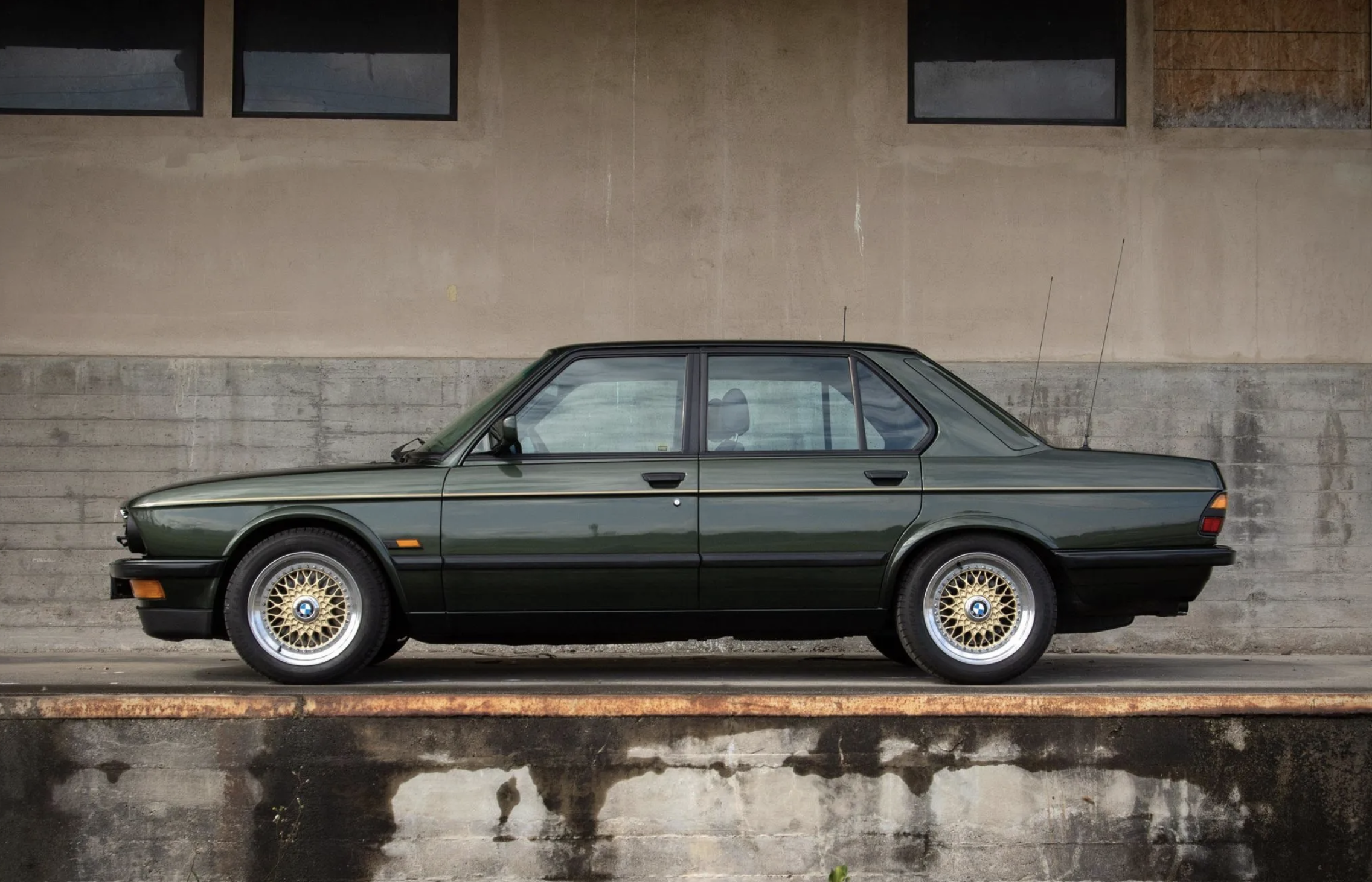 Tested: 1987 BMW M5