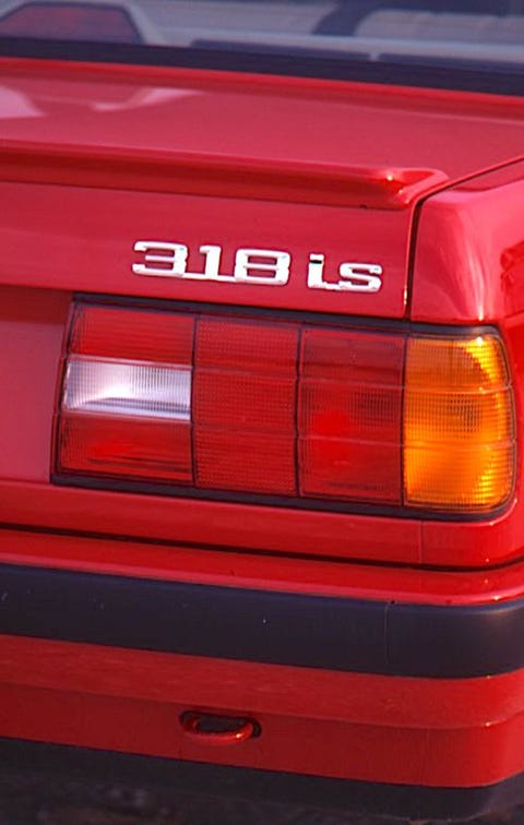 View Photos of the 1990 BMW 318is