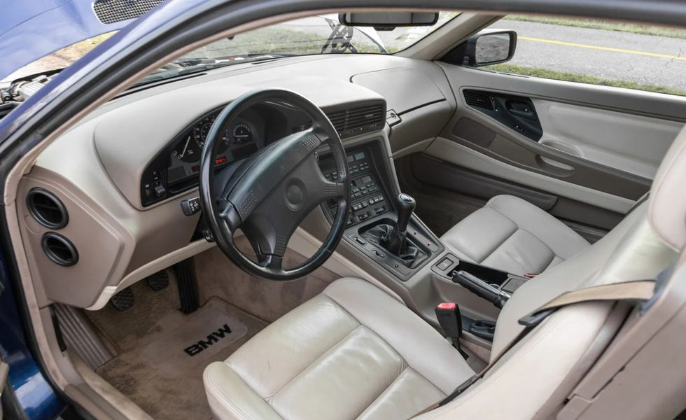 1991 BMW 850i 6-speed interior