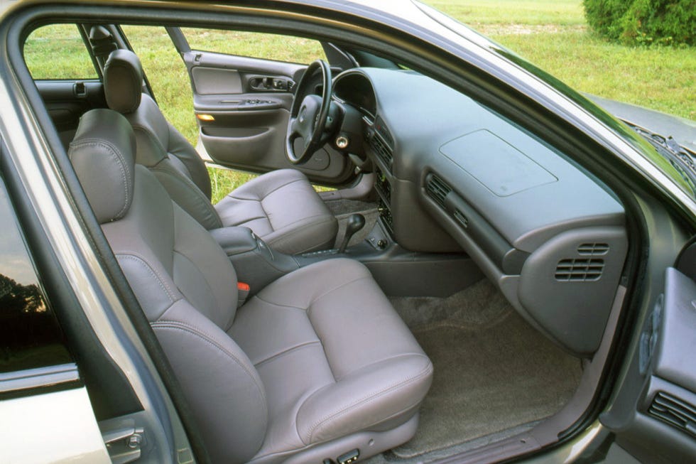 View Photos of the 1993 Dodge Intrepid ES