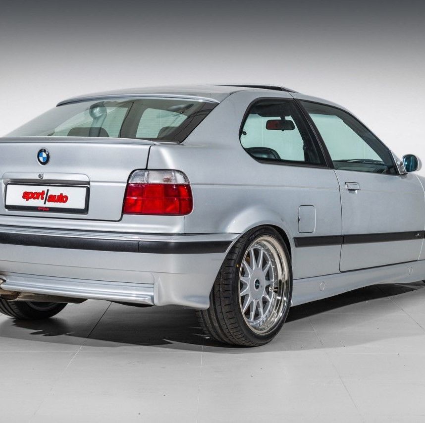 Este BMW Serie 3 Compact (E36) esconde un motor V12 bajo el capó