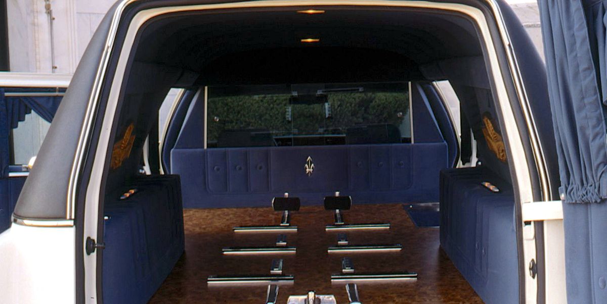 View Photos of the 1994 Superior Crown Sovereign Cadillac Hearse