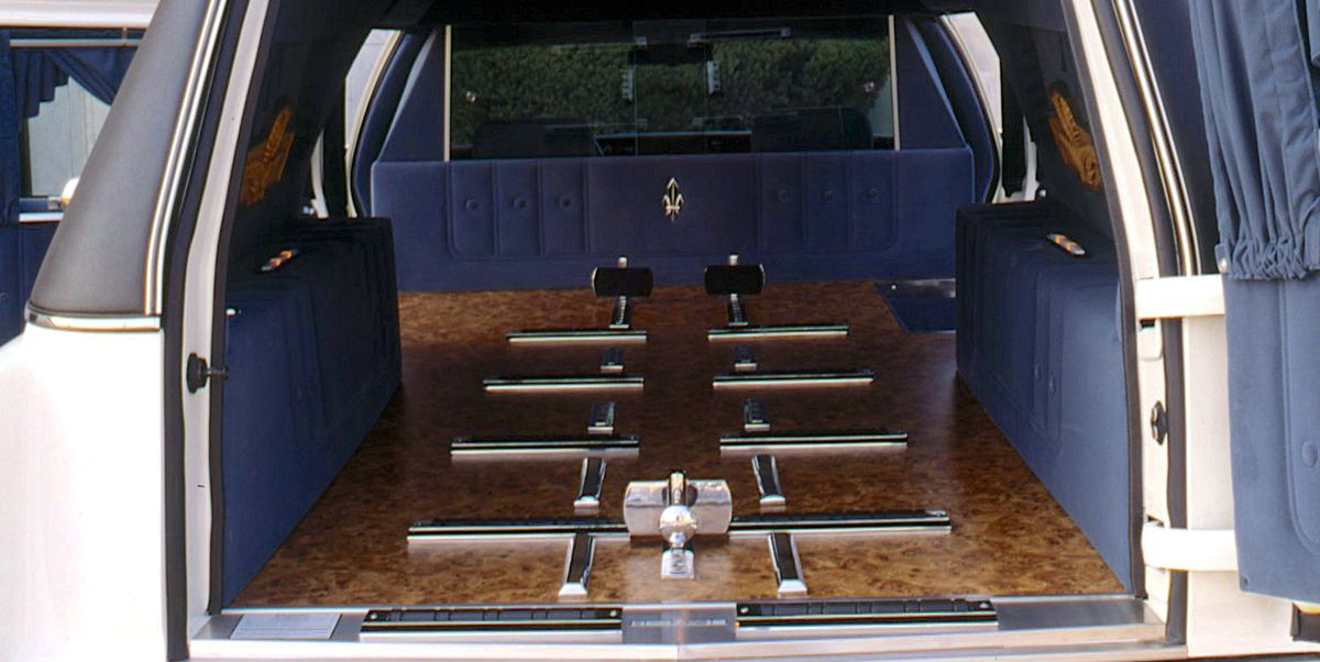View Photos of the 1994 Superior Crown Sovereign Cadillac Hearse