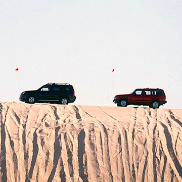 1999 nisan xterra vs jeep cherokee sport