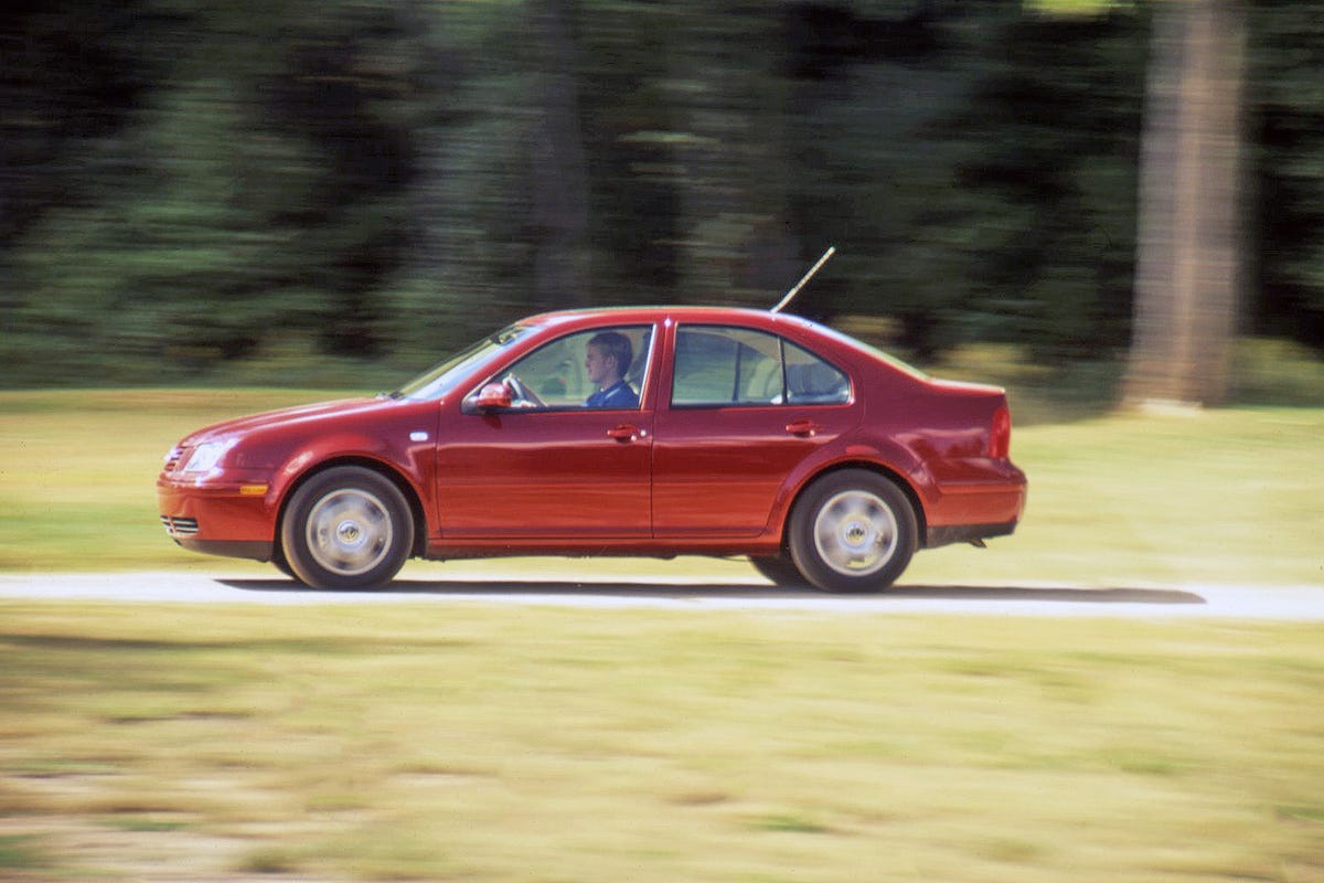 1999 Volkswagen Jetta GLX Finally Ditches the Straight Edge