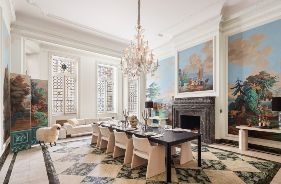 interior dining room fifth ave 