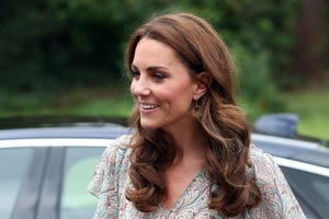 kate middleton vestido corto verano alpargata