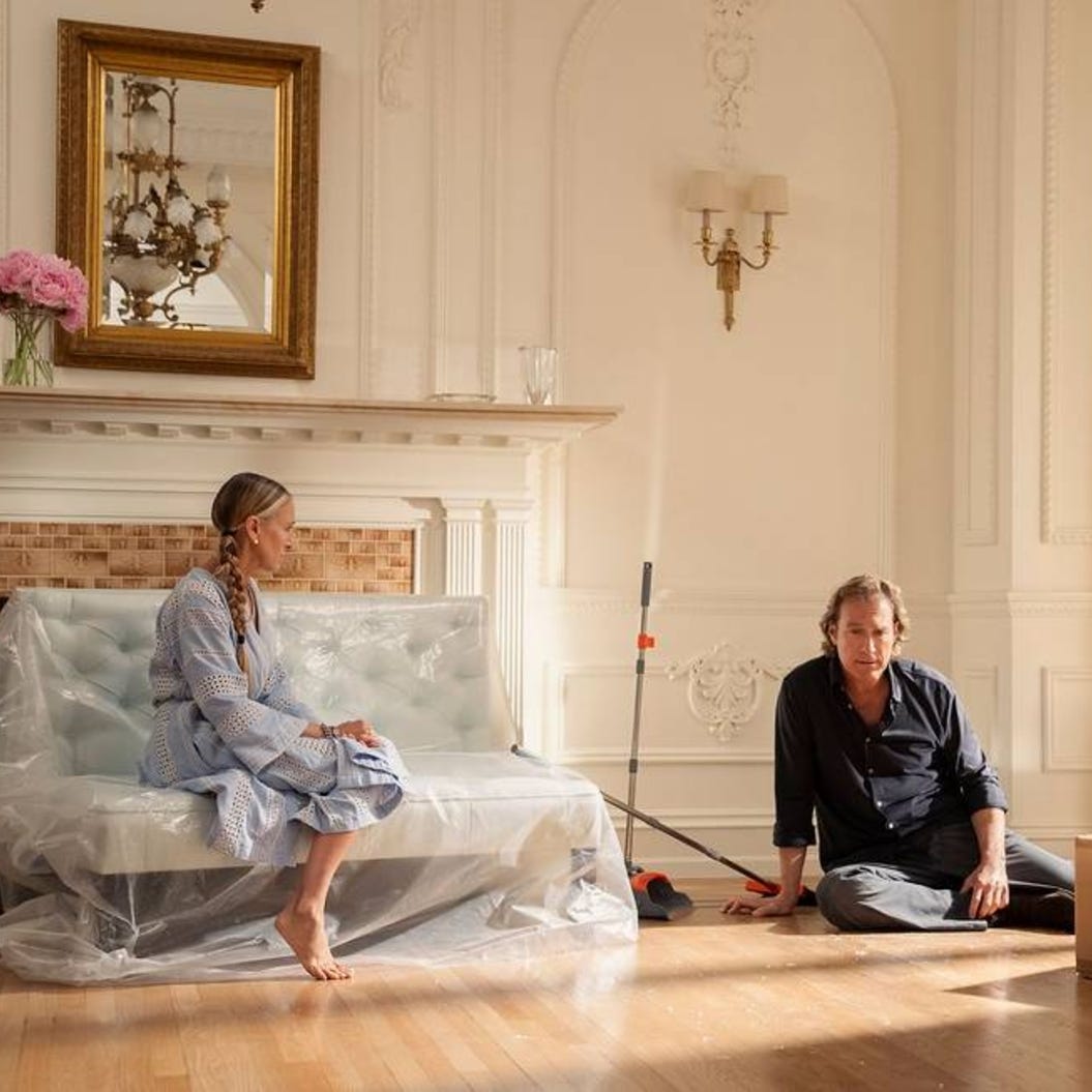 Carrie Bradshaw's Townhouse Was Designed to Overwhelm Her