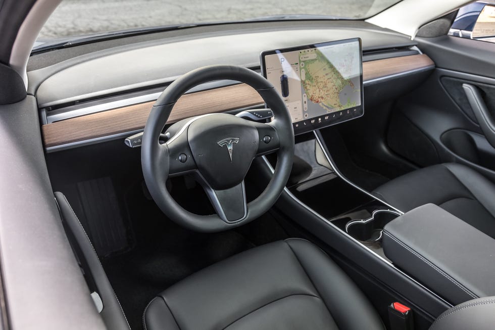 2019 tesla model 3 standard range plus rwd