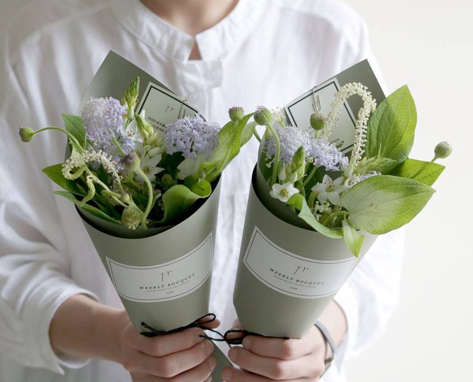 Flower, Bouquet, White, Flowerpot, Cut flowers, Plant, Floristry, Flower Arranging, Lily of the valley, Hand, 