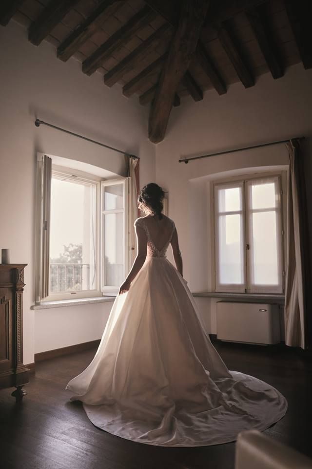 Gown, Wedding dress, Dress, Bride, Clothing, Photograph, Bridal clothing, Bridal accessory, Bridal party dress, Haute couture, 