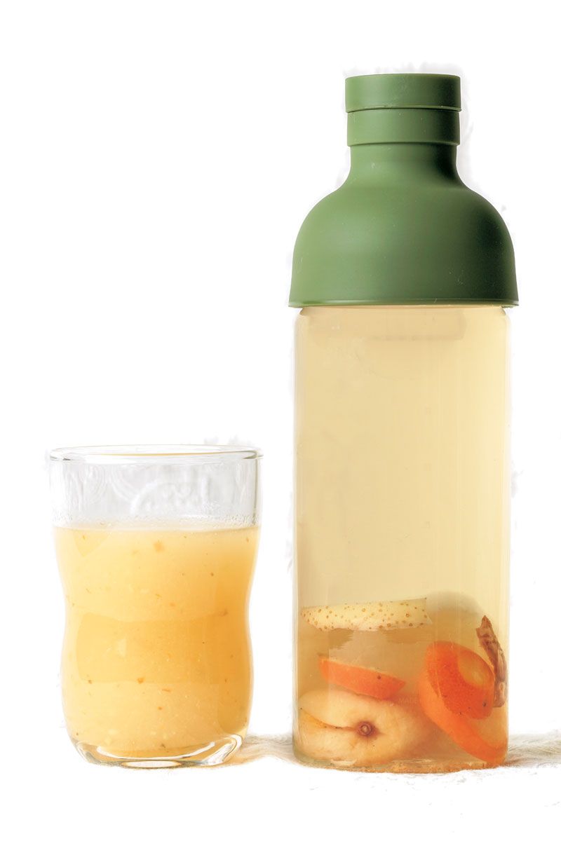 Drink, Bottle, Product, Glass bottle, Food, Juice, Liquid, Water bottle, Plastic bottle, Orange drink, 