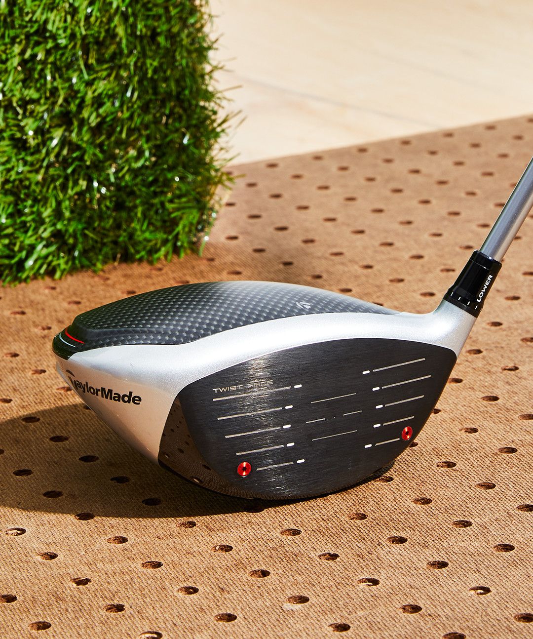 TaylorMade's M5 Driver Golf Club Review - Tiger Woods