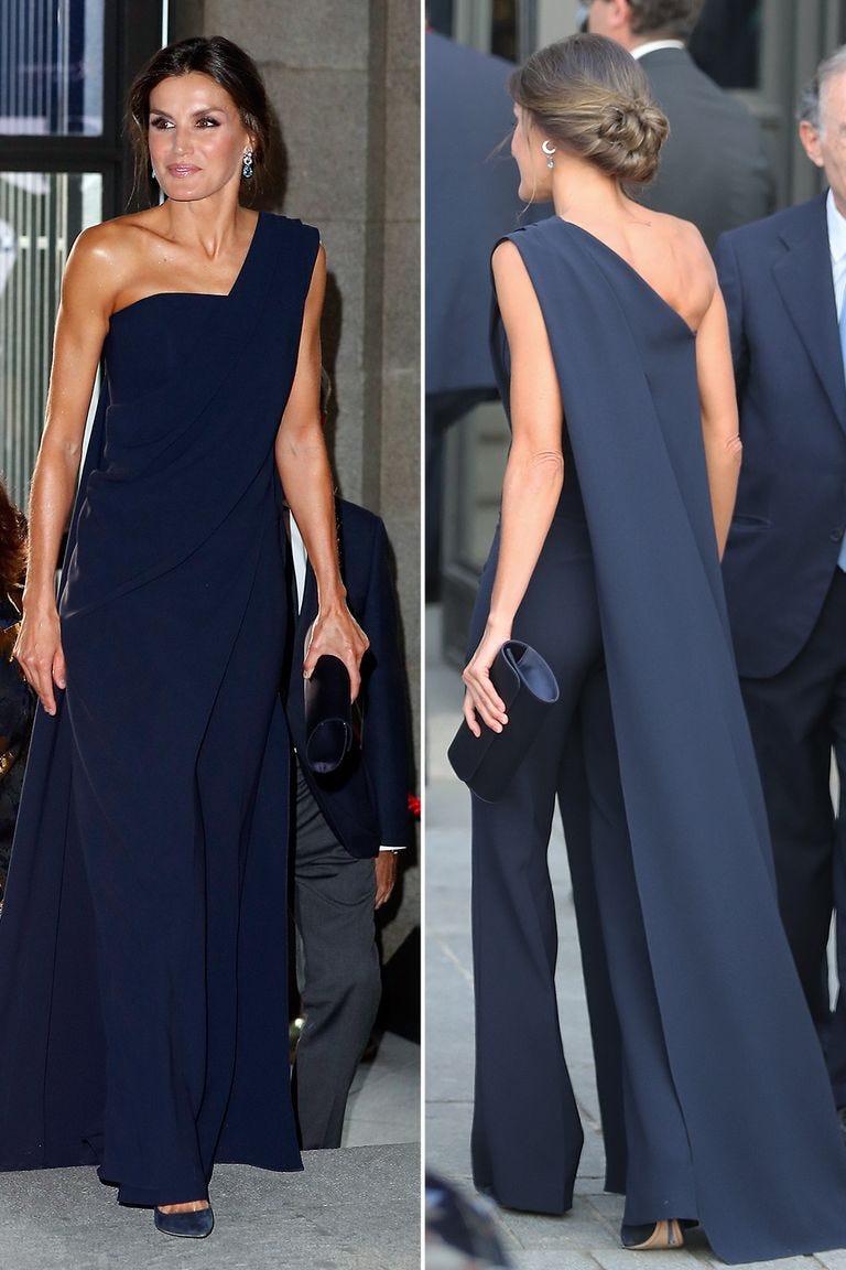 Clothing, Dress, Shoulder, Fashion model, Gown, Neck, Fashion, Formal wear, Joint, Haute couture, 