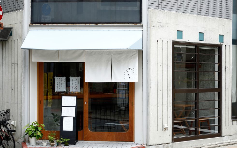 店は京都・五条堀川の角地にある。