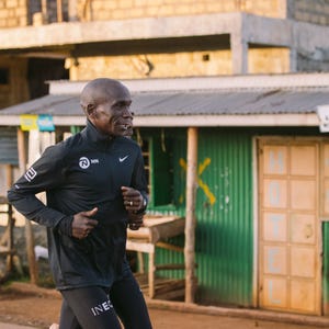 eliud kipchoge training nn running team