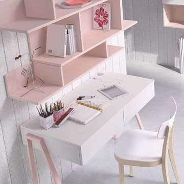 escritorio juvenil en blanco y rosa