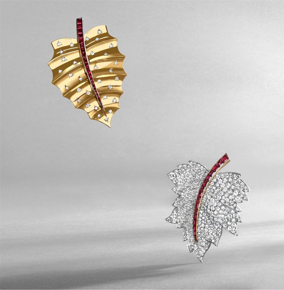 創作於1946年的heritage典藏系列leaf胸針，以黃k金鑲綴紅寶石與鑽石。