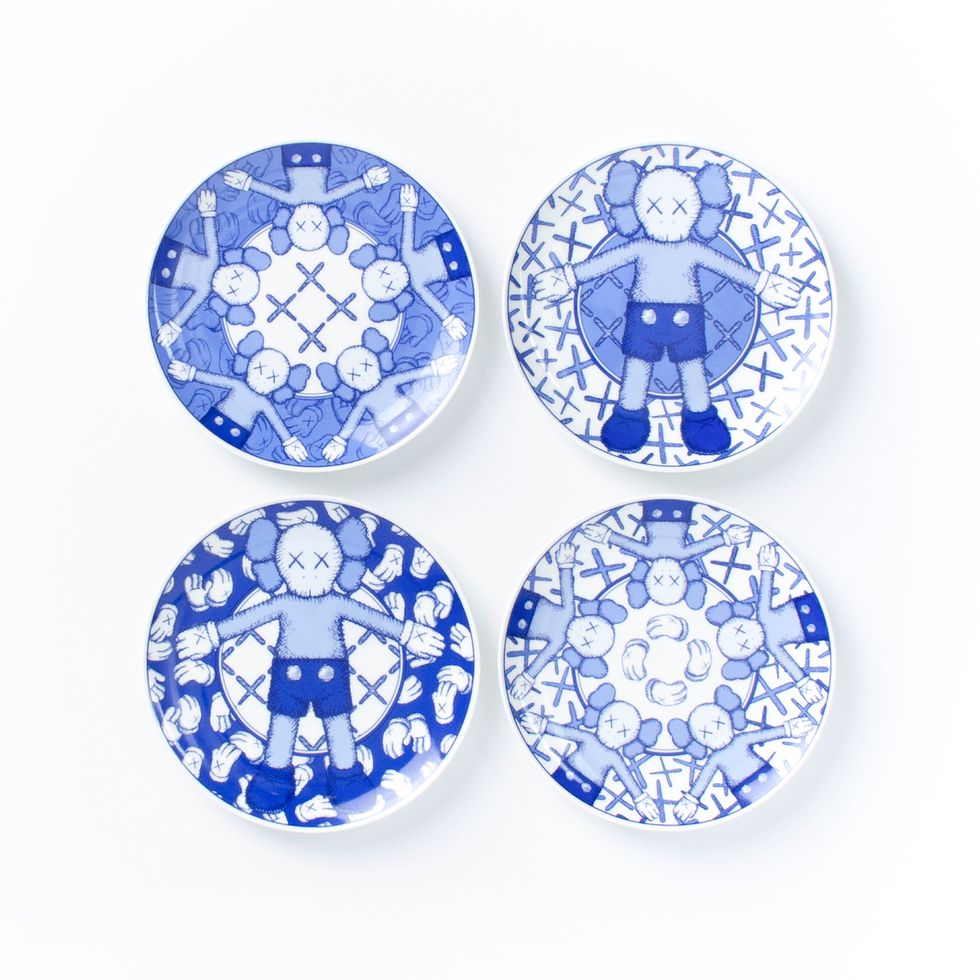Cobalt blue, Dishware, Plate, Blue and white porcelain, Tableware, Porcelain, Pattern, Circle, Dinnerware set, Diamond, 