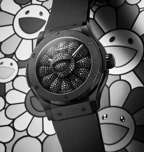between the petals and the smiling center, the watch incorporates 456 black diamonds