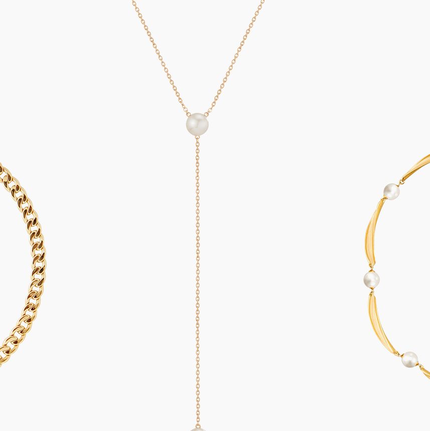 The Best Pearl Necklaces Worth Adding  to Your Jewelry Collection