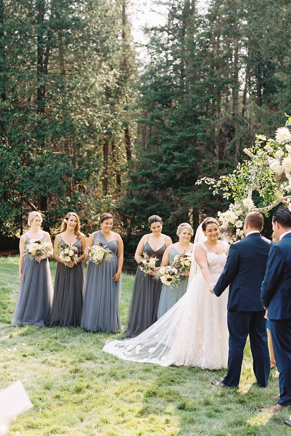 15 Amazing Wedding Altar Ideas and Ceremony Backdrops - Wedding ...