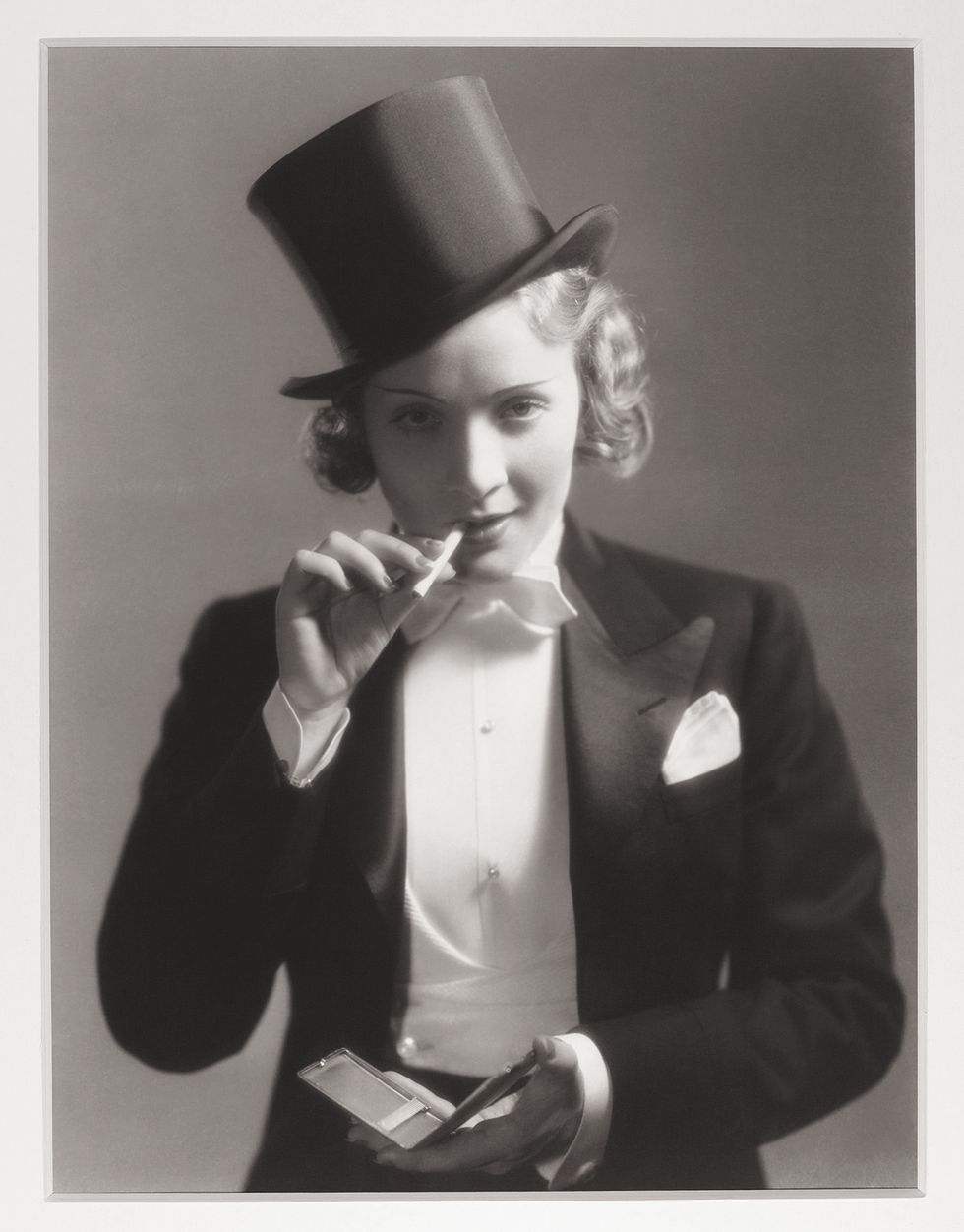 marlene dietrich, photography, eugene robert richee, morocco, the international center of photography, icp, new york, play the part, collection pierre passebon