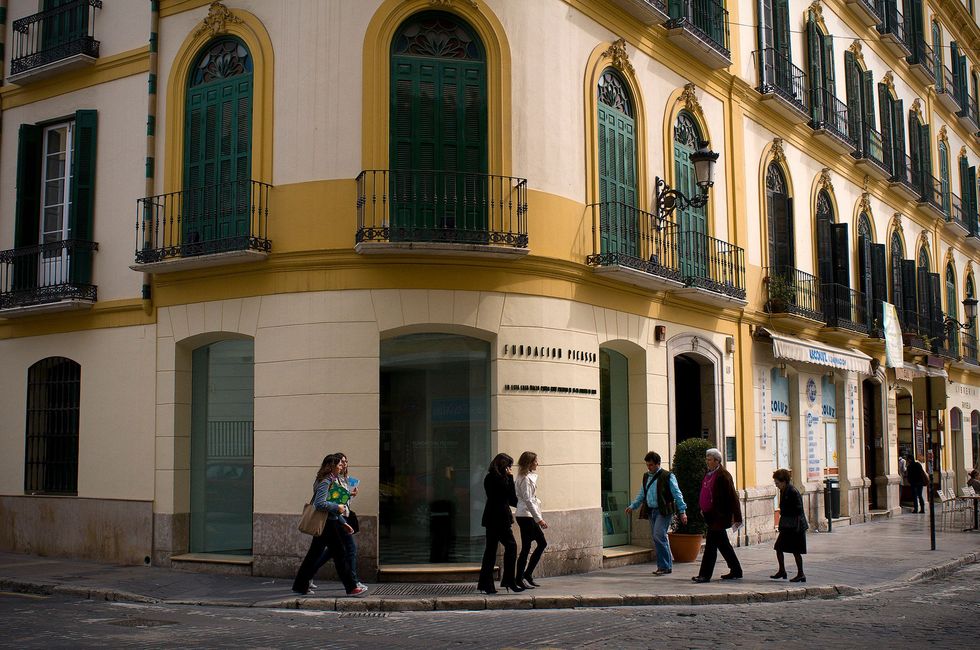 In het zestiende eeuwse Palacio de Buenavista is het Museo Picasso gevestigd