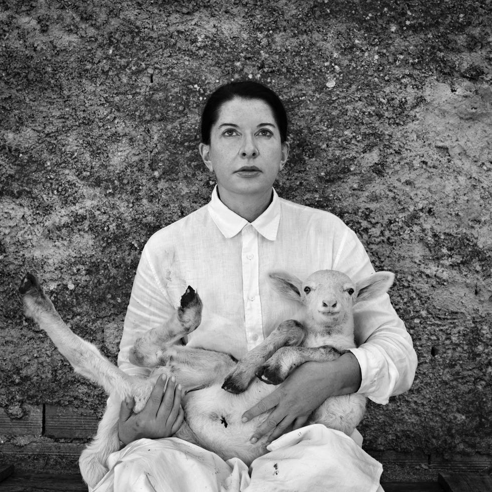 Il segreto mistico della Performance Art di Marina Abramović