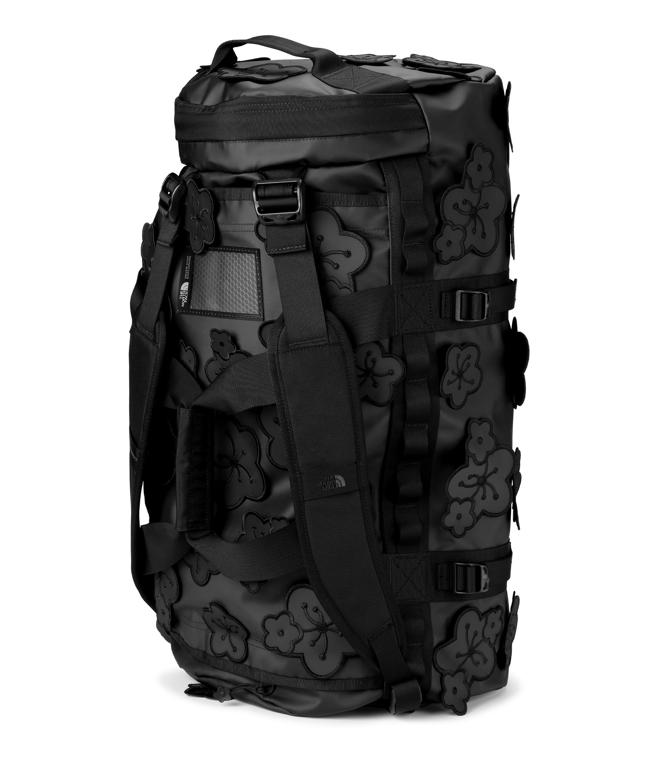 ザ・ノース・フェイス×セシリー・バンセン”が発売。全コラボ ザ・ノース・フェイス×セシリー・バンセン”が発売。全コラボ