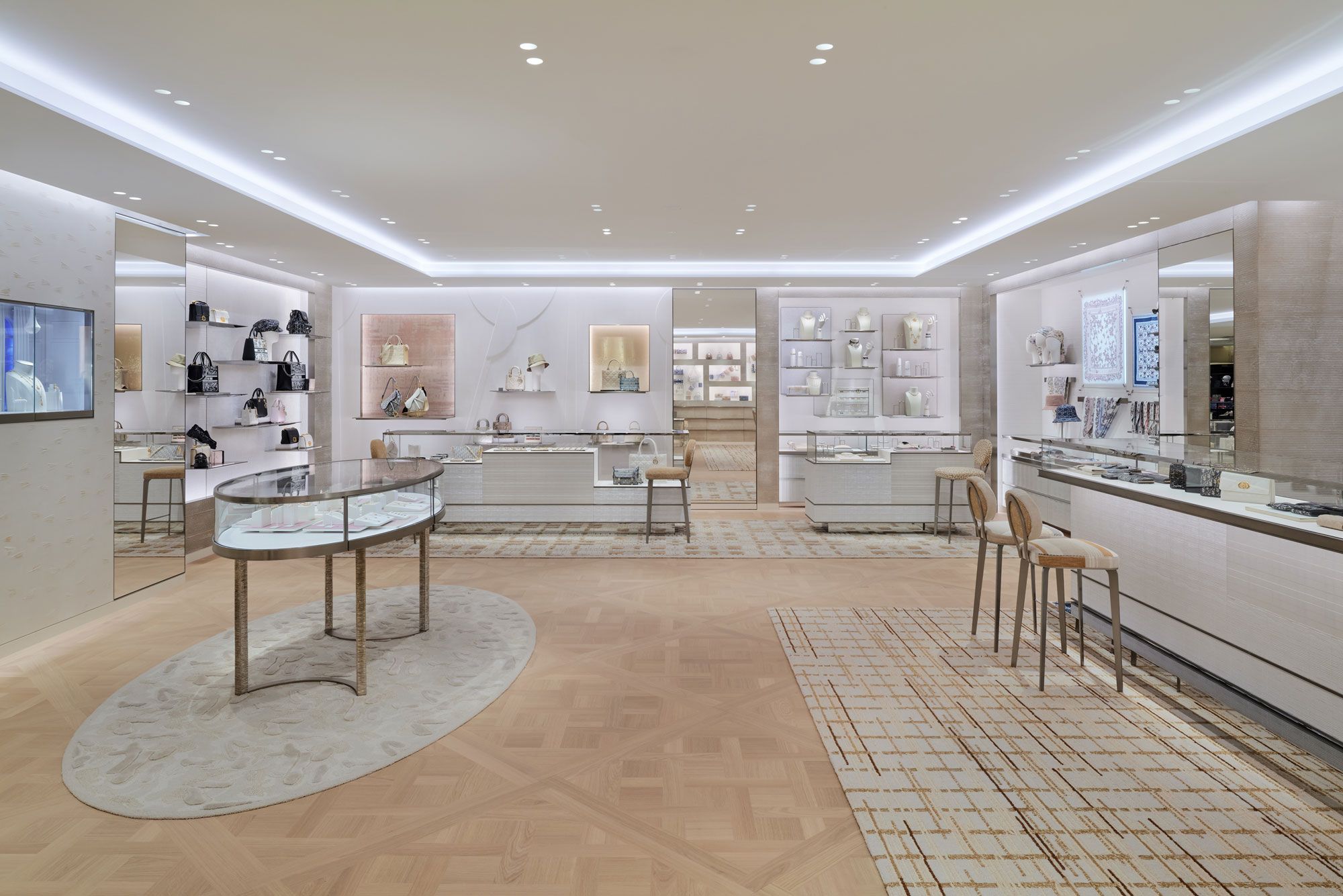 DIOR/ディオール スペシャルアイテム・春新作コレクションで2025