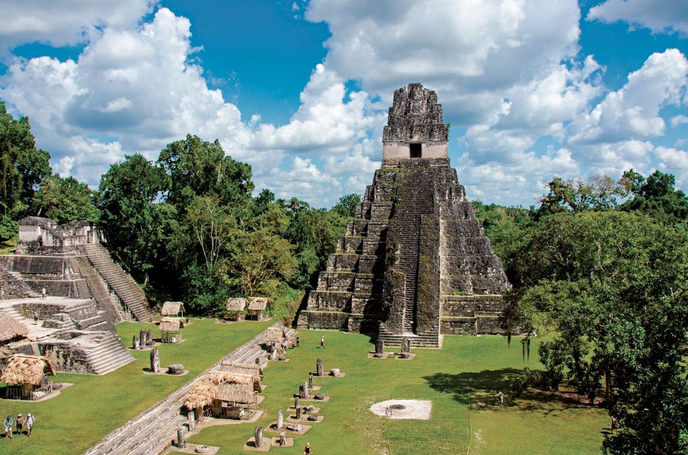 De Piramide van de Grote Jaguar in de voormalige Mayastad Tikal