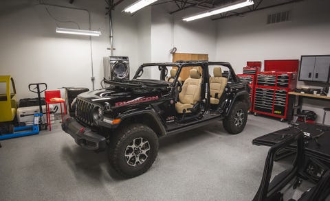 How to Remove the 2018 Jeep Wrangler JL's Roof, Doors, and Windshield