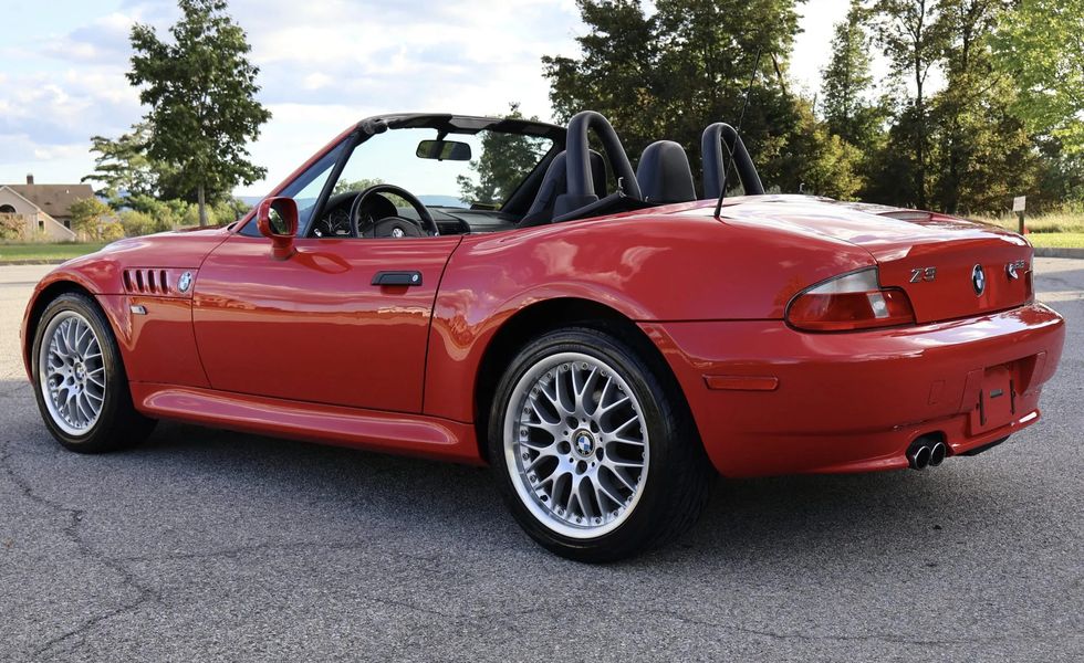 2000 bmw z3 2 point 8 5 speed rear with the top down
