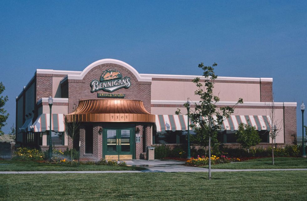 2000s america bennigan's restaurant, denver, colorado 2004
